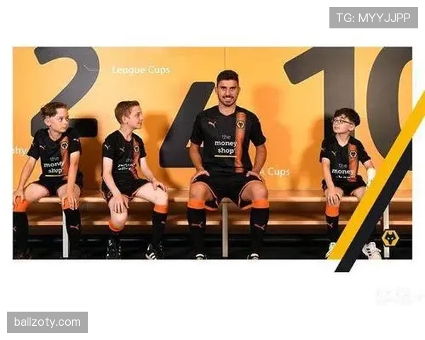 内维斯带队夺英冠冠军的成就解析