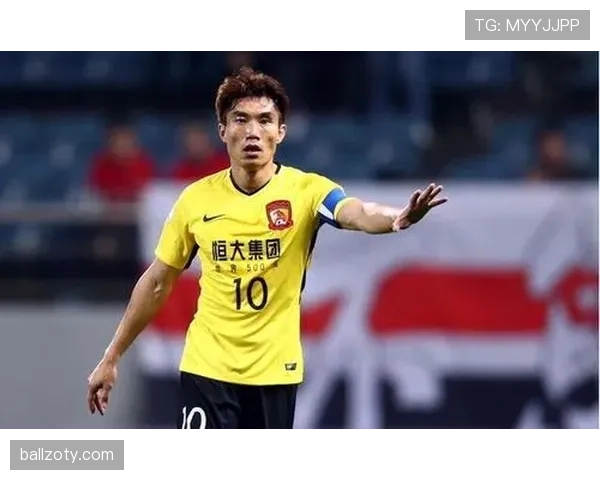 卡纳瓦罗高位逼抢为何更高效：出球果断性与防线撕裂机制解析