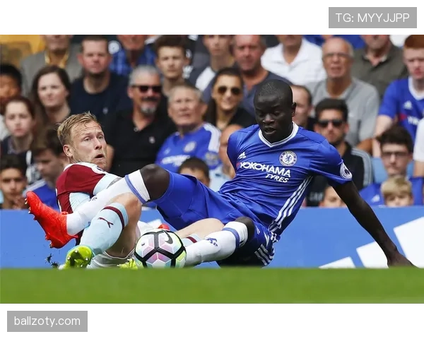 坎特与马克莱莱：防守型后腰的战术演变与核心能力对比